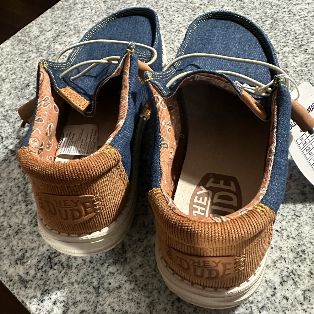 Denim Men's Slip on Wally Hey Dude shoes NEW